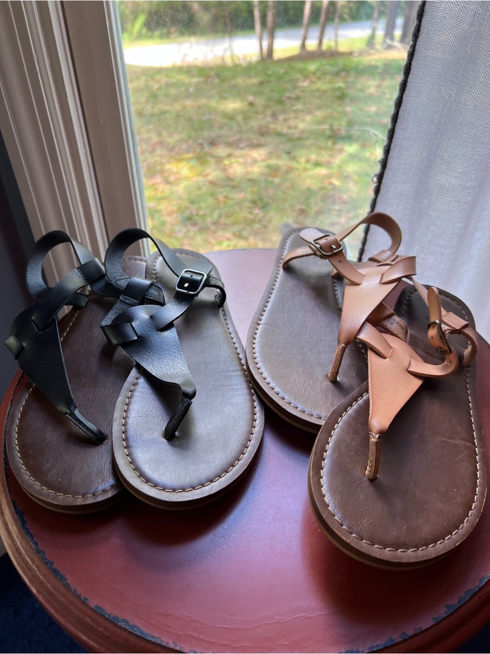 2 pair Universal Thread Women's T-Strap Sandals - Black and Tan